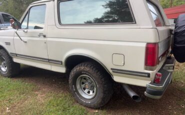 Ford-bronco-1988-white