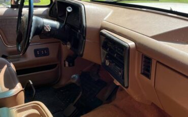Ford-bronco-1988-white-5
