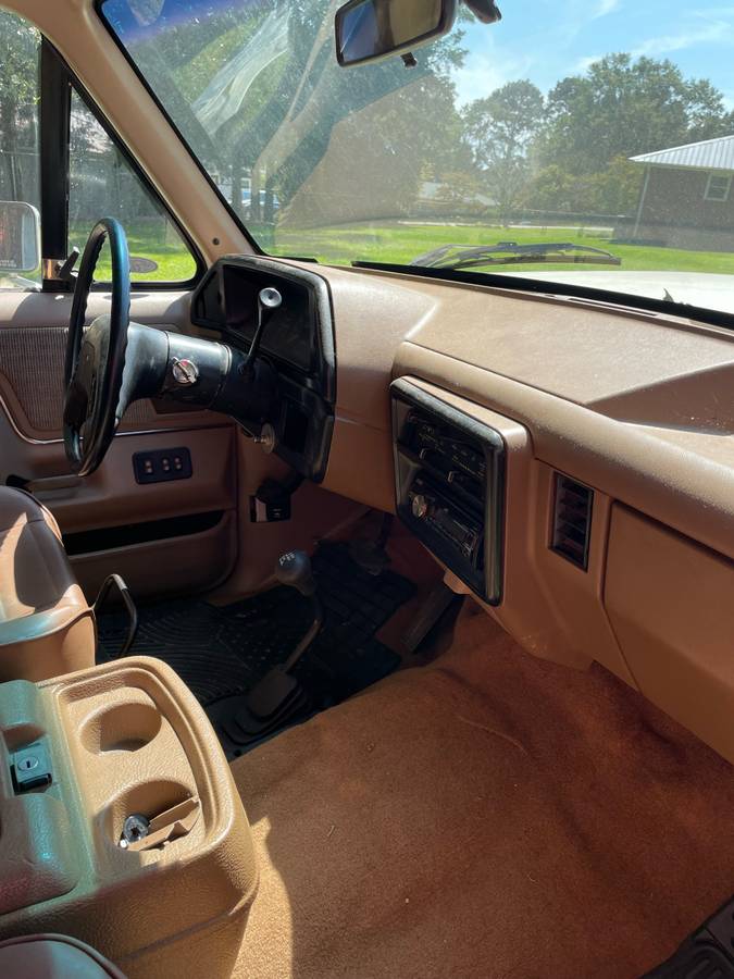 Ford-bronco-1988-white-5