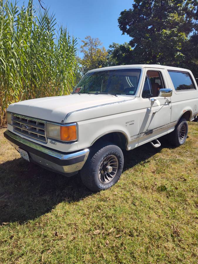 Ford-bronco-1988-white-5