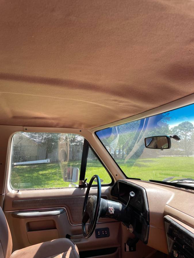 Ford-bronco-1988-white-7