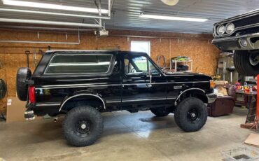 Ford-bronco-1989-black-10