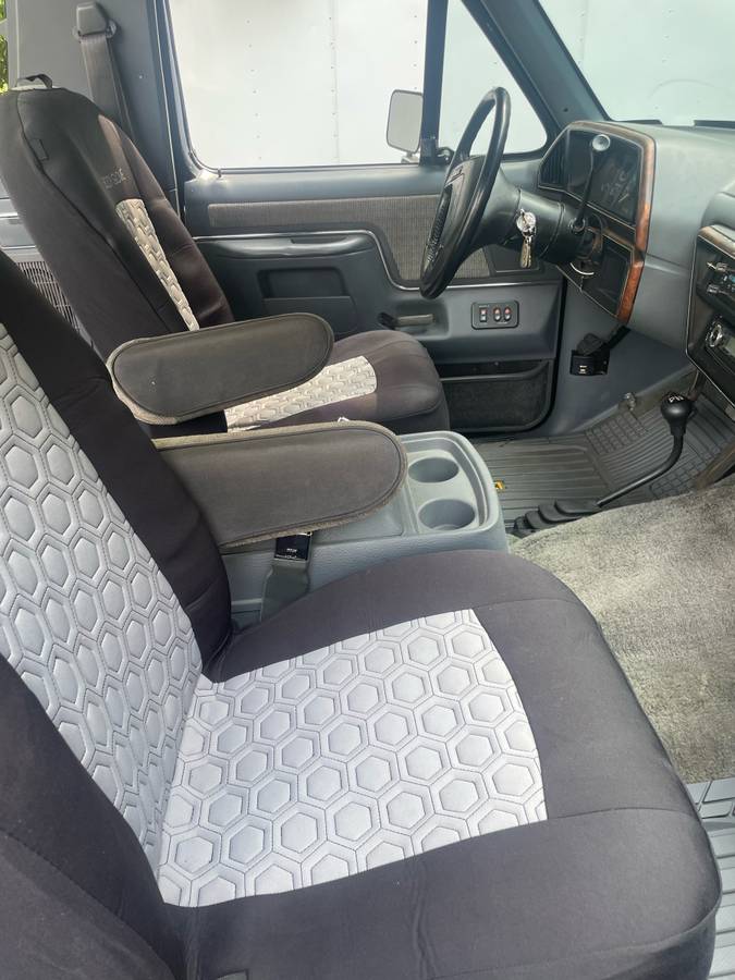Ford-bronco-1989-black-15