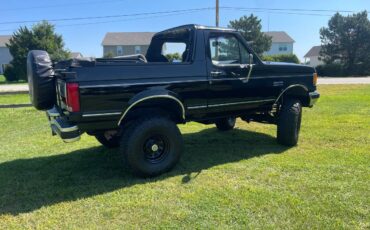 Ford-bronco-1989-black-2