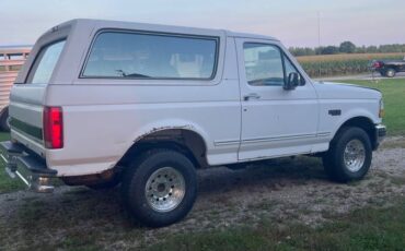 Ford-bronco-1993-white-1