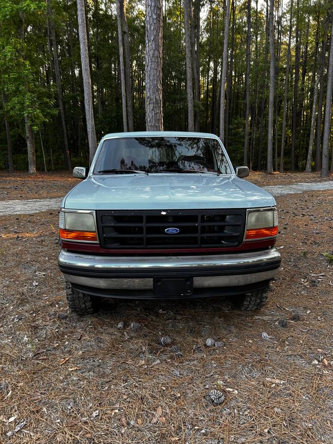 Ford-bronco-1993-white-11