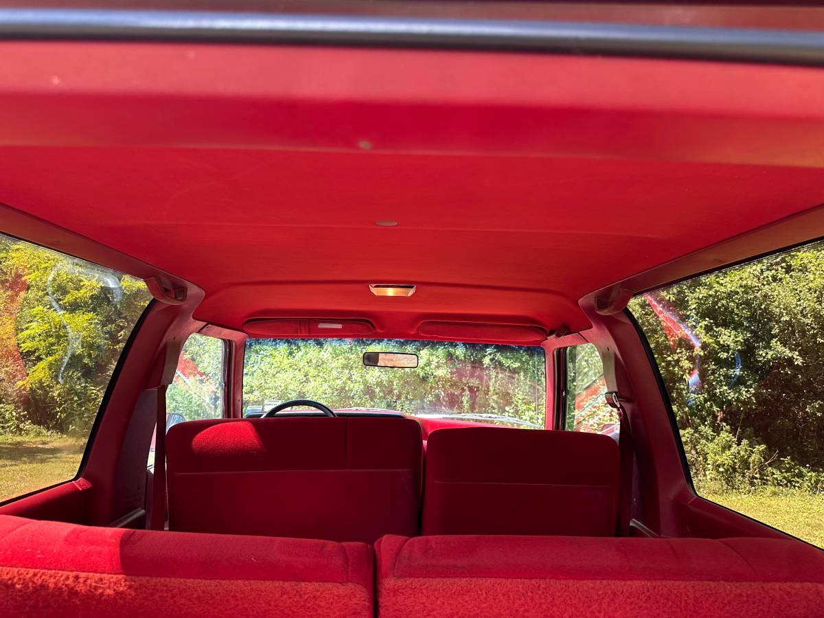 Ford-bronco-2-1989-red-1