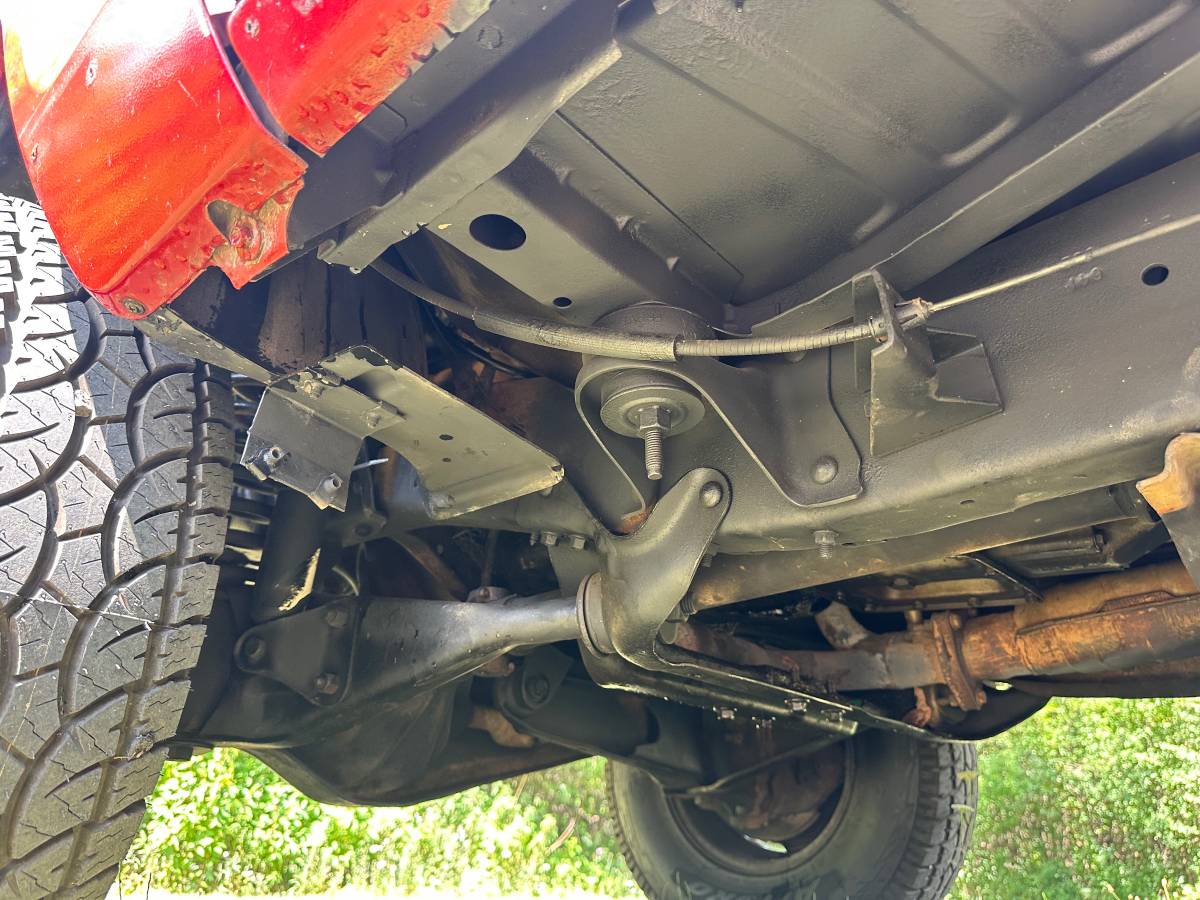 Ford-bronco-2-1989-red-3