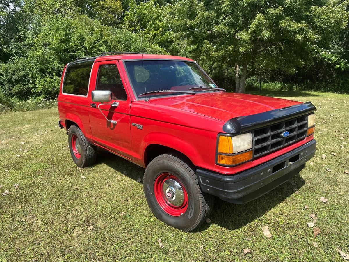 Ford-bronco-2-1989-red-5