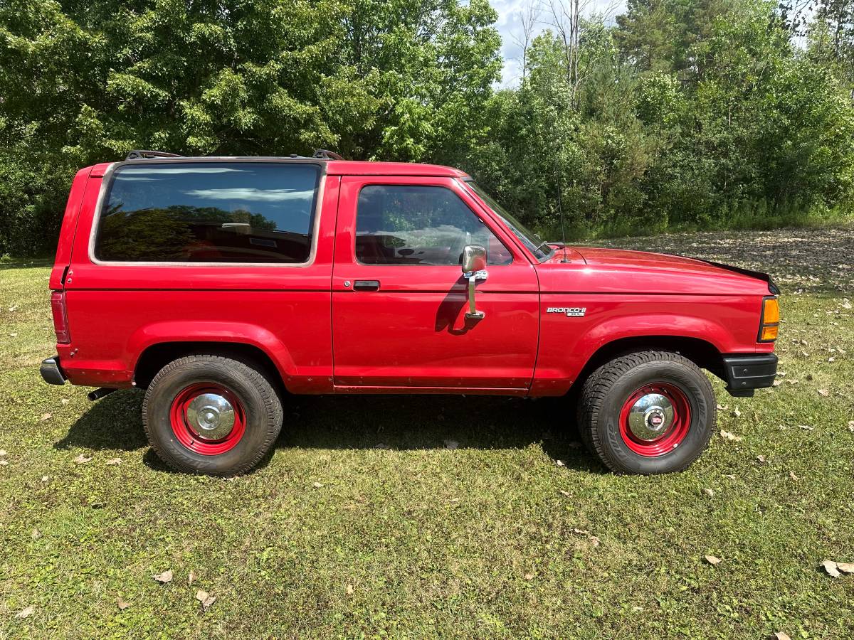 Ford-bronco-2-1989-red