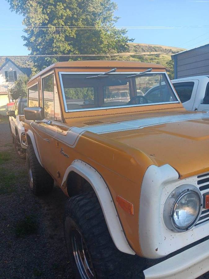 Ford-bronco-4x4-1976-yellow-2