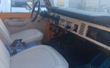 Ford-bronco-4x4-1976-yellow