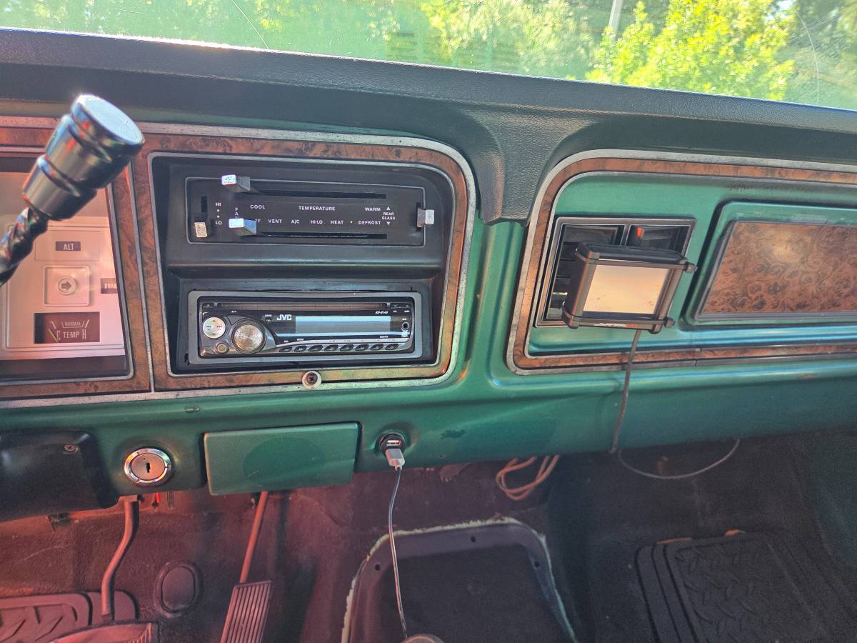 Ford-bronco-4x4-1979-6
