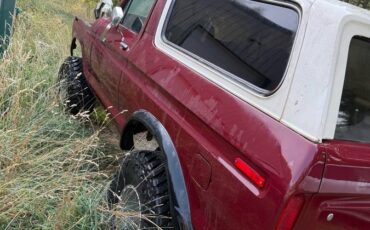 Ford-bronco-4x4-1979-red