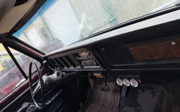 Ford-bronco-4x4-1979-red-5