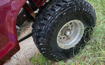 Ford-bronco-4x4-1979-red-7