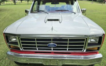 Ford-bronco-4x4-1986-red