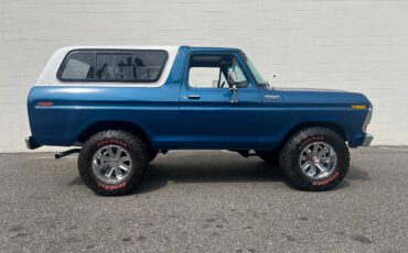 Ford-bronco-custom-1978-blue-12