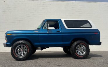 Ford-bronco-custom-1978-blue-3