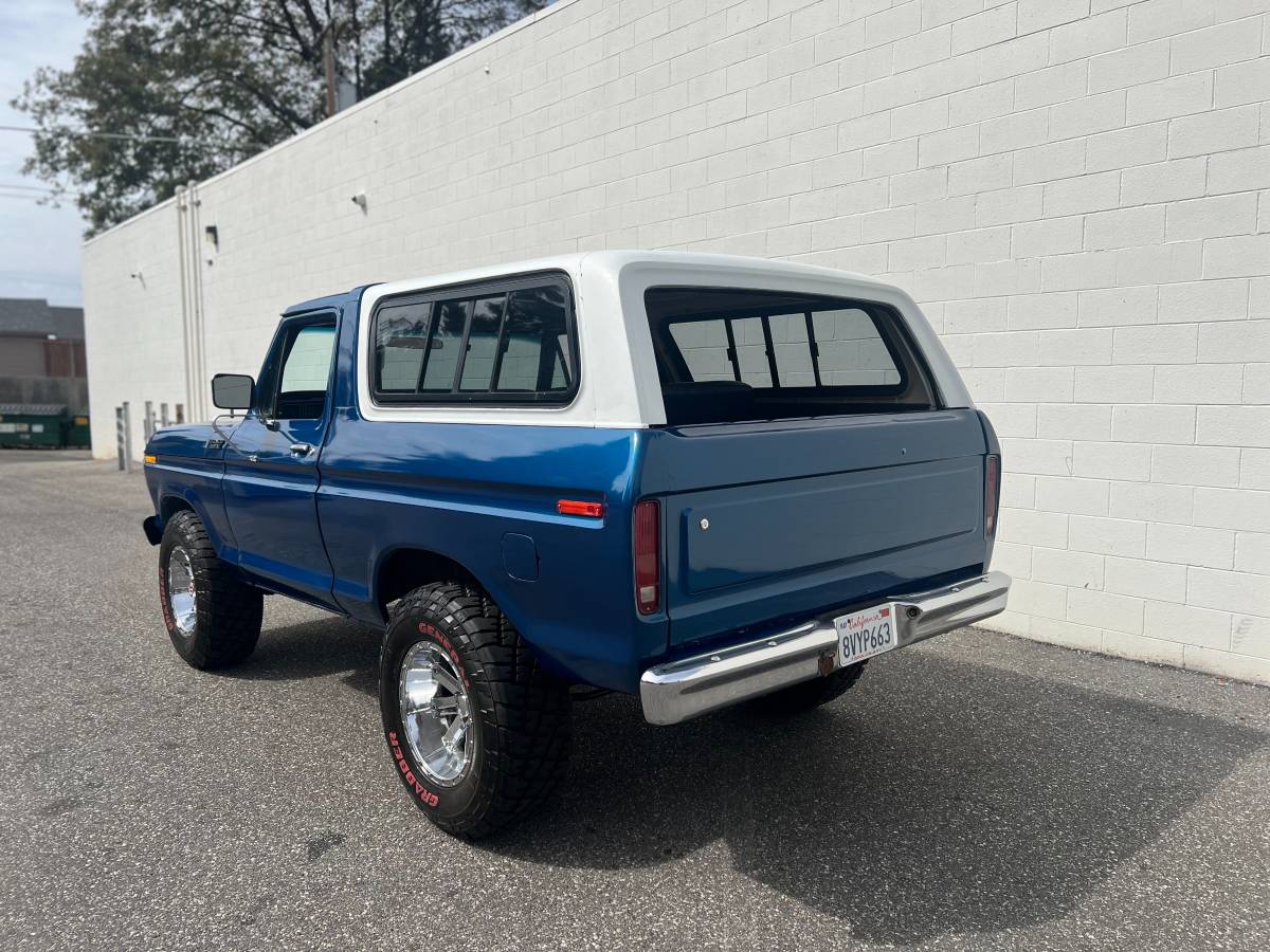 Ford-bronco-custom-1978-blue-6