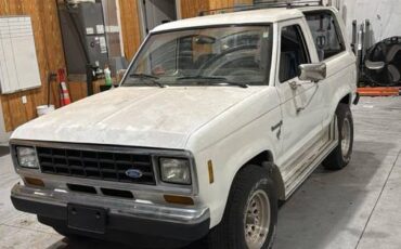 Ford-bronco-i-1986-white