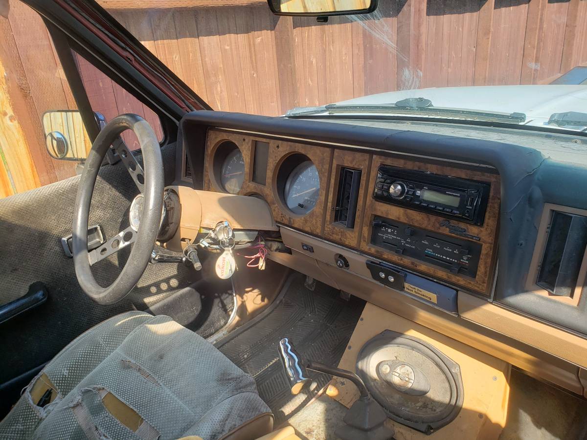 Ford-bronco-ii-1986-white-1