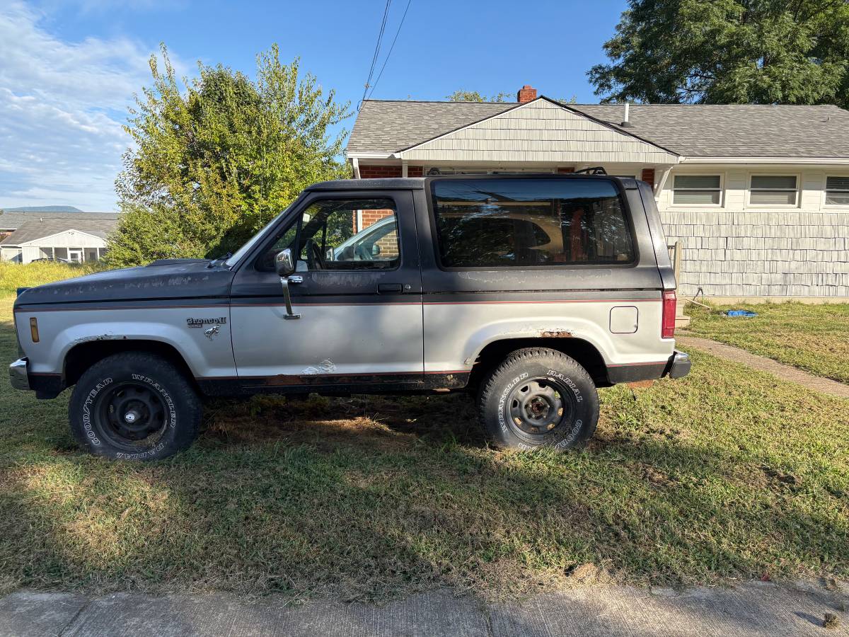 Ford-bronco-ii-1987