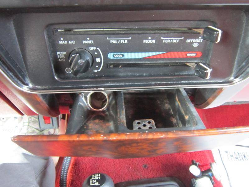 Ford-bronco-ii-1989-red-11
