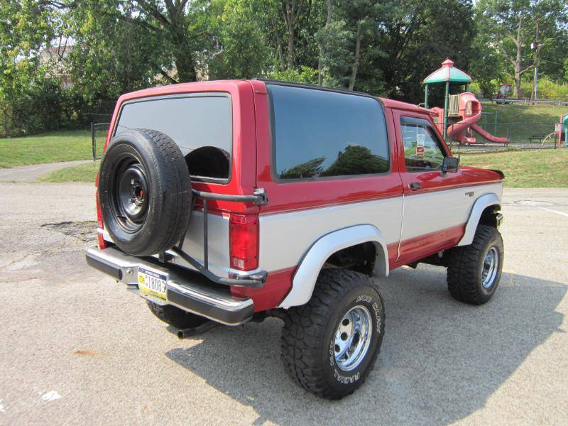 Ford-bronco-ii-1989-red-16