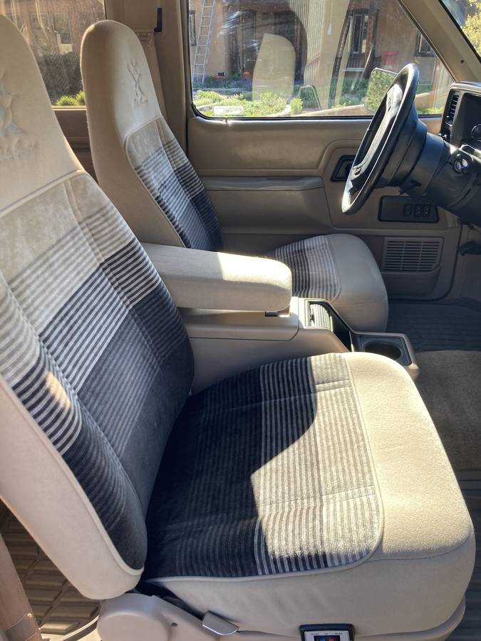 Ford-bronco-ii-eddie-bauer-edition-1989-custom-12