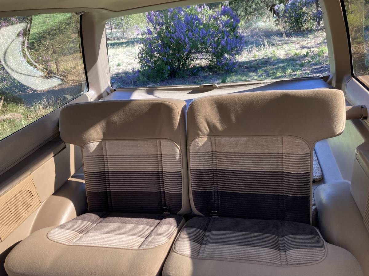 Ford-bronco-ii-eddie-bauer-edition-1989-custom-13