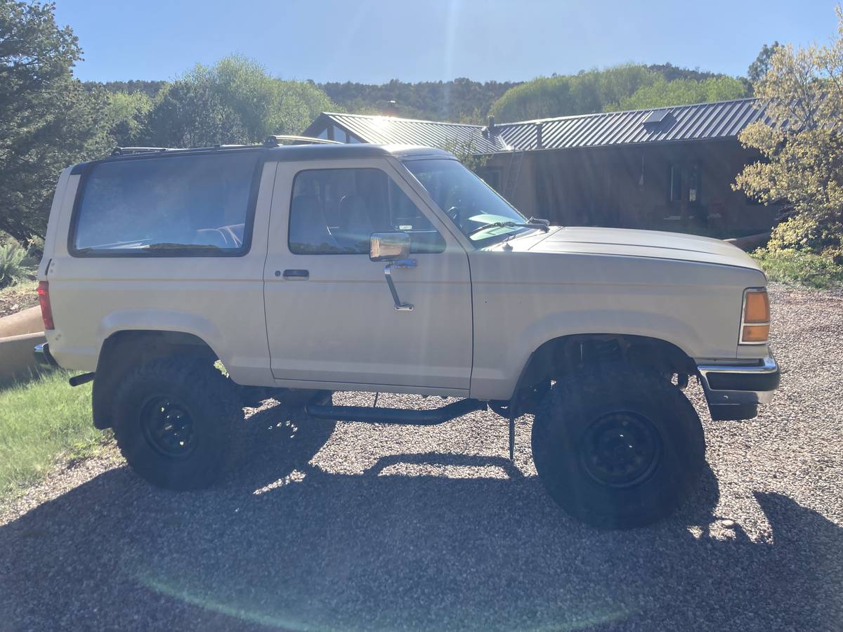 Ford-bronco-ii-eddie-bauer-edition-1989-custom-5