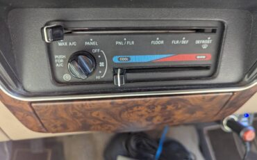 Ford-bronco-ii-xl-1989-white-7