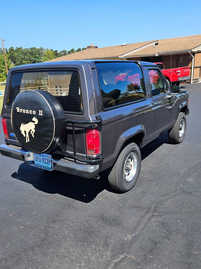 Ford-bronco-ii-xlt-1988-grey-2
