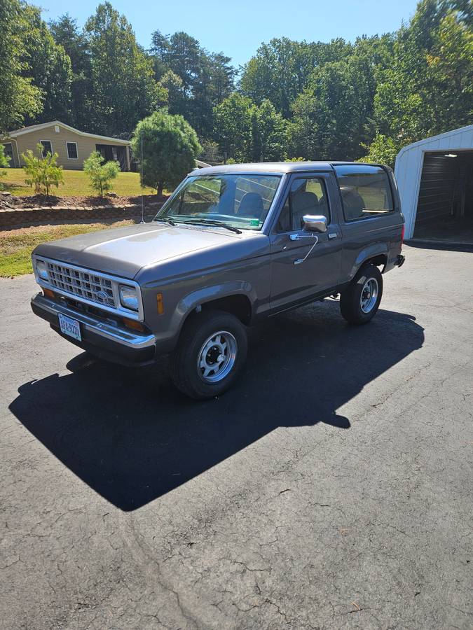 Ford-bronco-ii-xlt-1988-grey-3