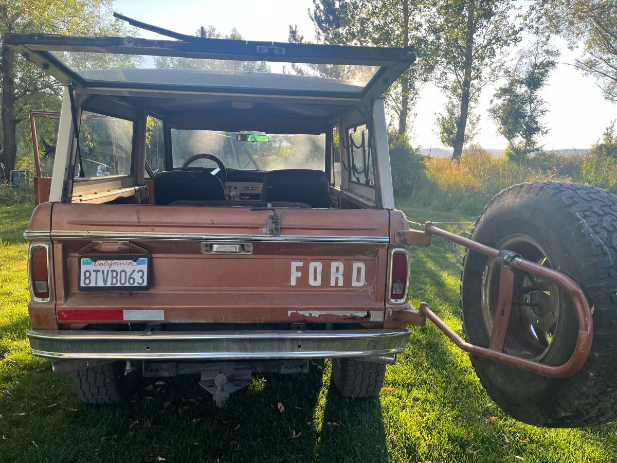 Ford-bronco-sport-1972-brown-2