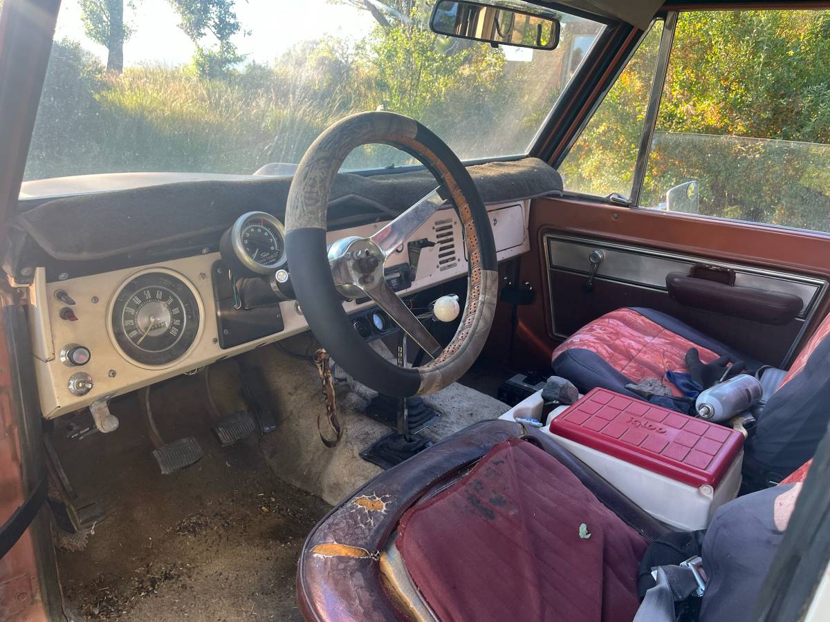 Ford-bronco-sport-1972-brown-3