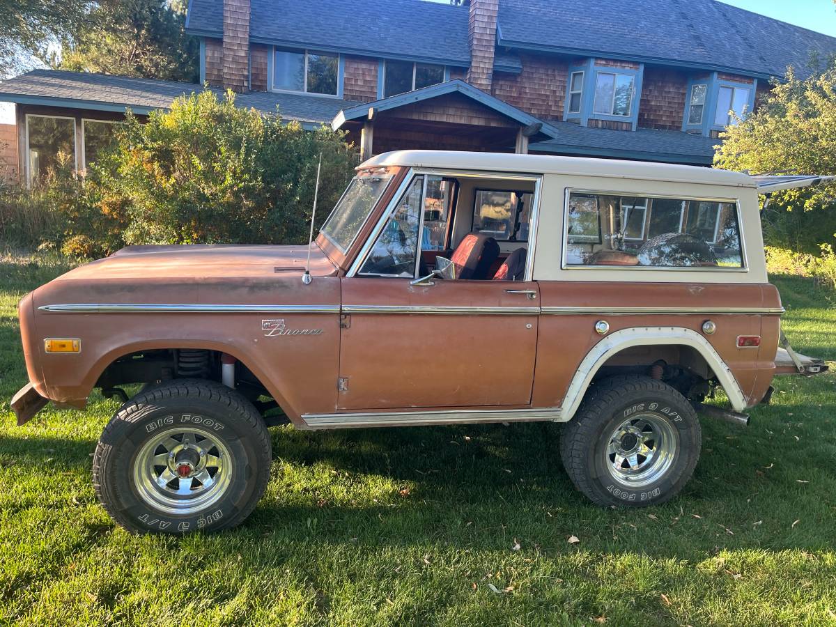 Ford-bronco-sport-1972-brown-7
