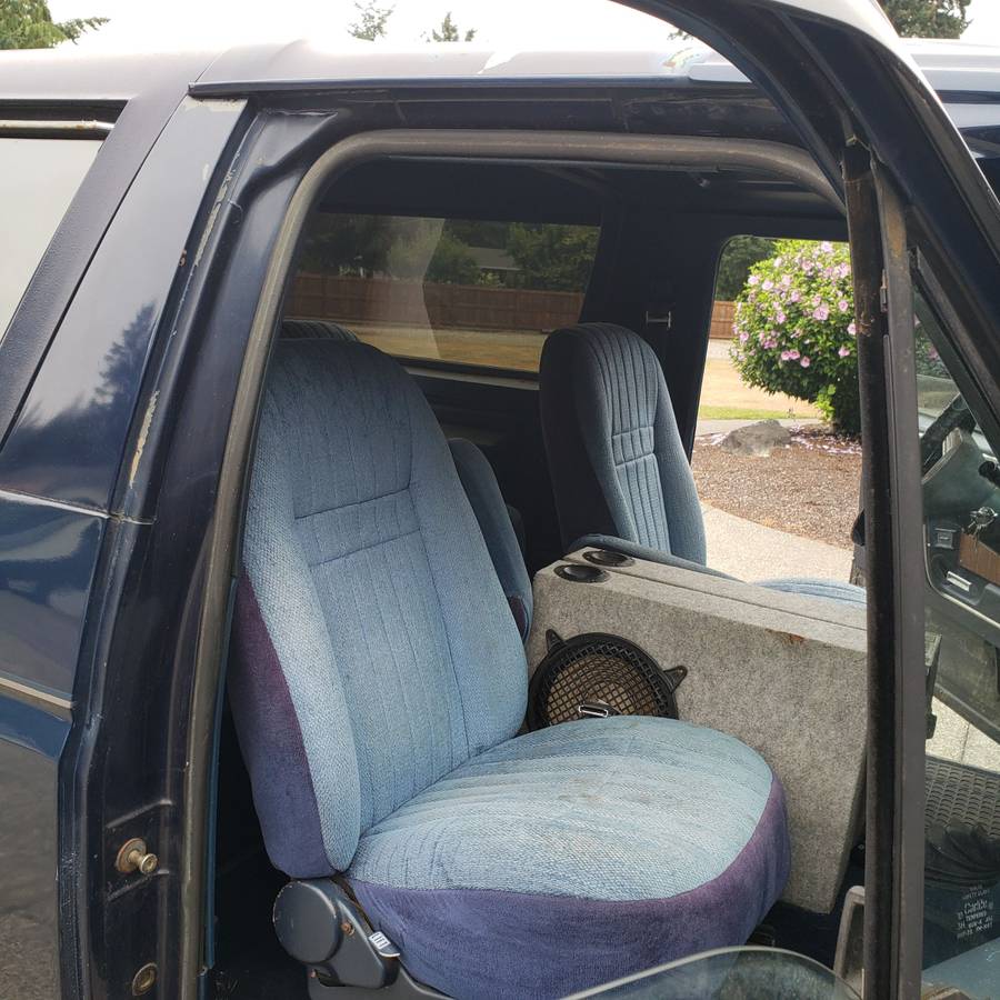 Ford-bronco-xlt-1984-blue-3