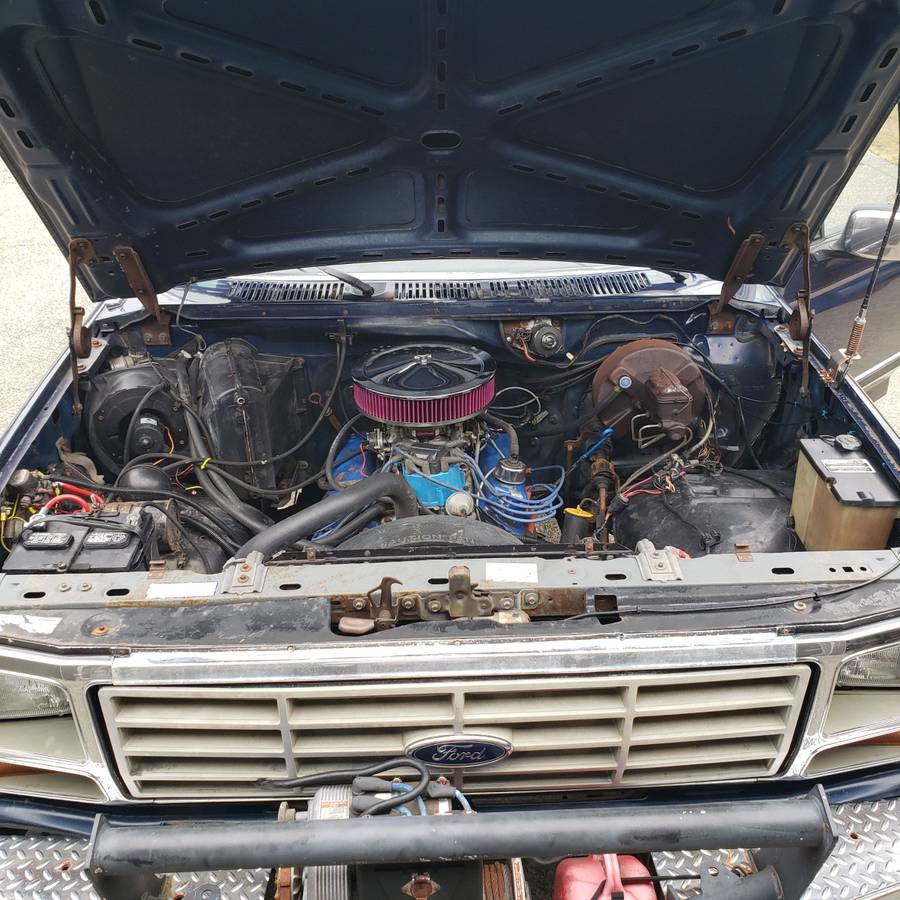 Ford-bronco-xlt-1984-blue-5