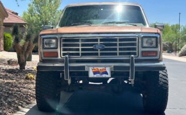 Ford-bronco-xlt-1985-brown-10