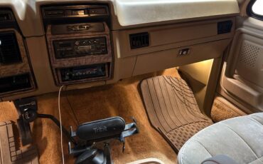 Ford-bronco-xlt-1985-brown-9
