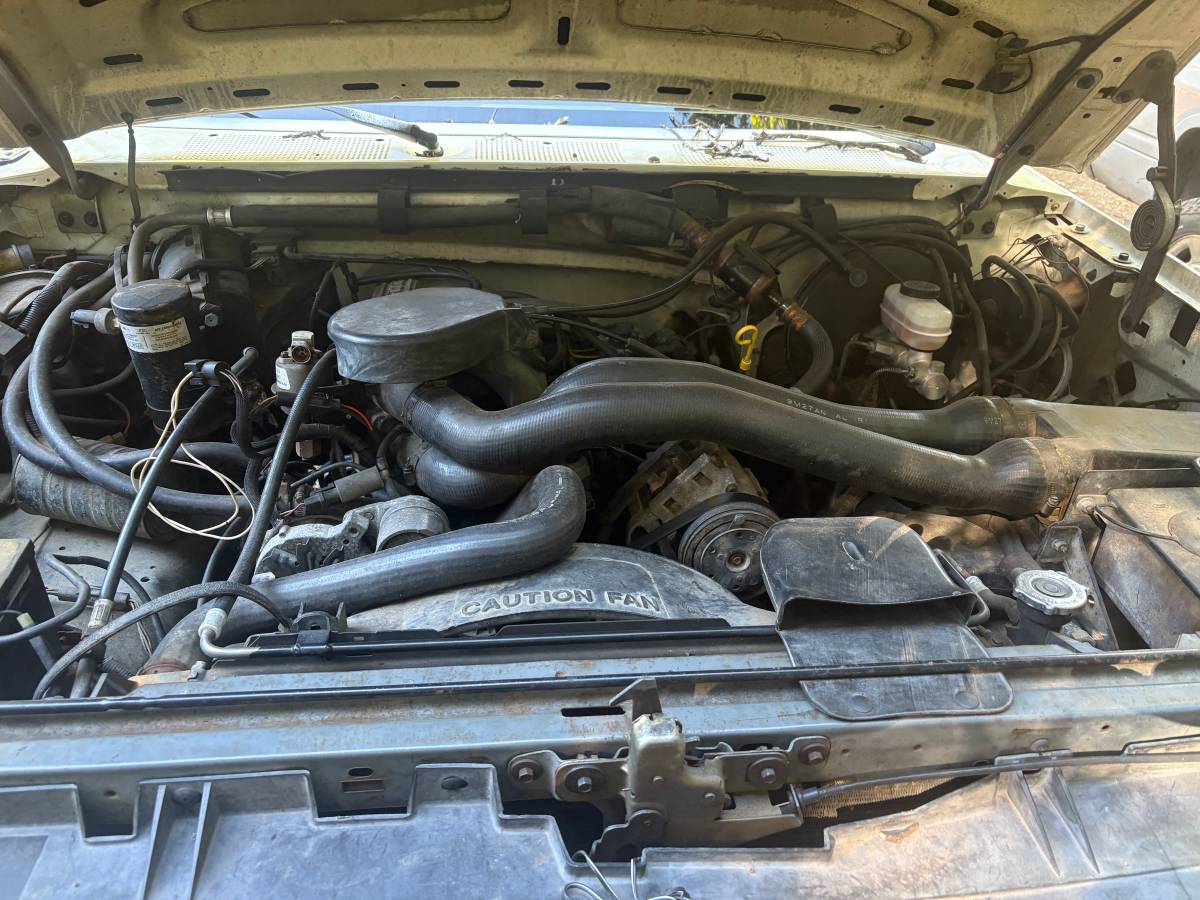 Ford-bronco-xlt-1990-white-9
