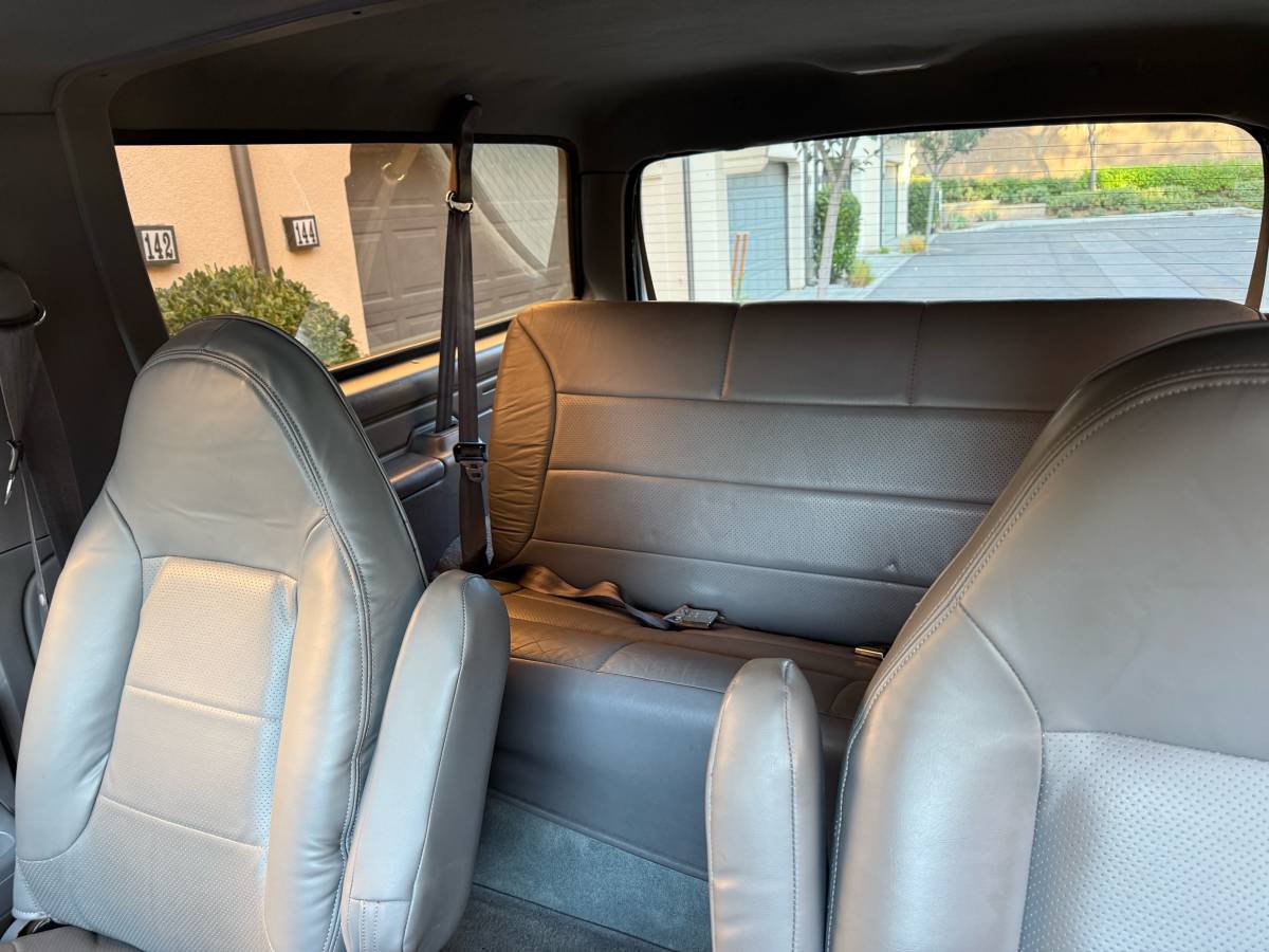 Ford-bronco-xlt-1994-black-5