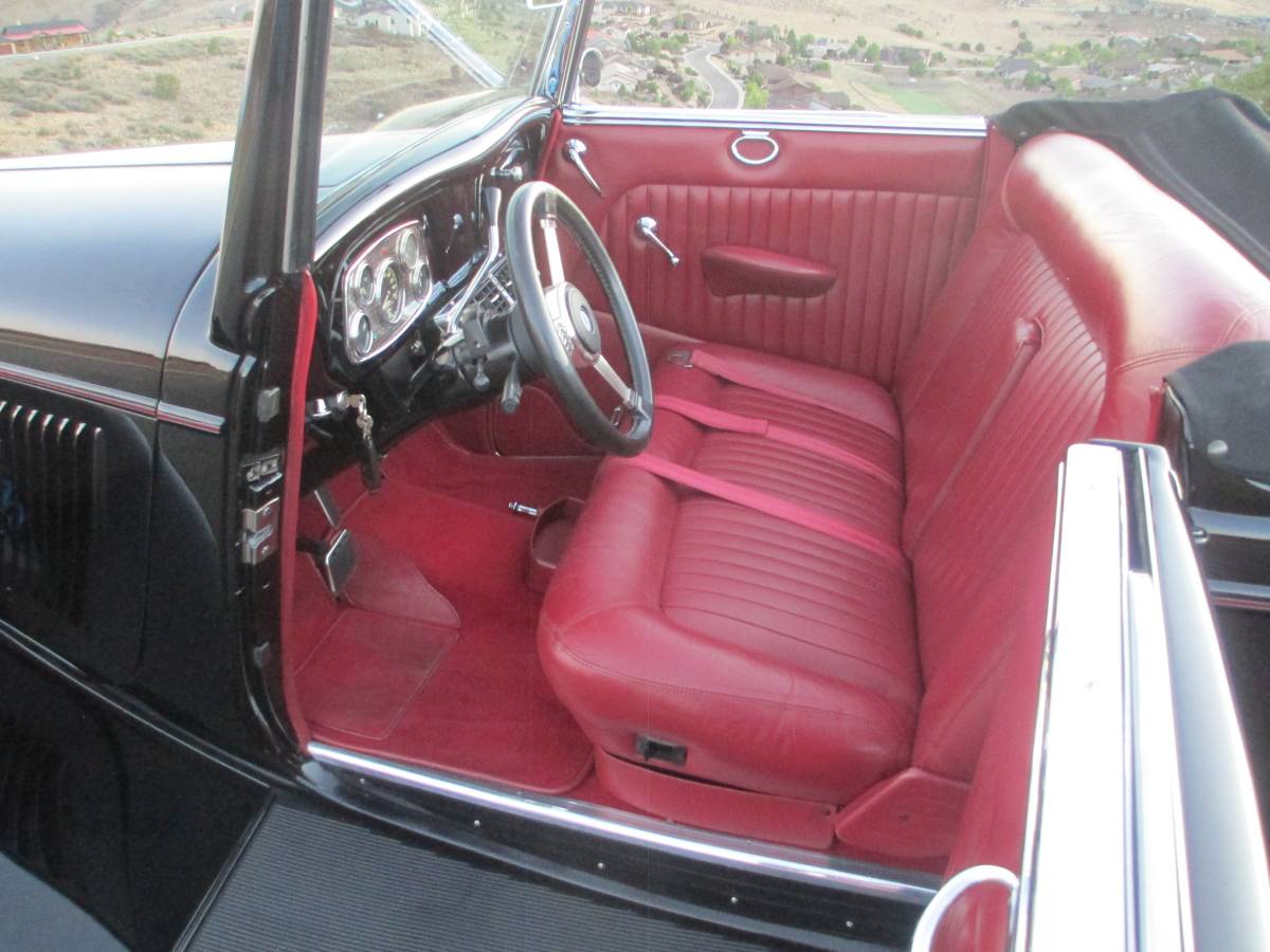 Ford-cabriolet-1933-black-10