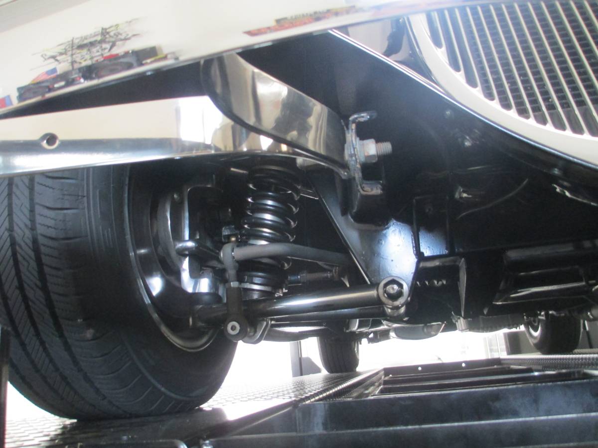 Ford-cabriolet-1933-black-13