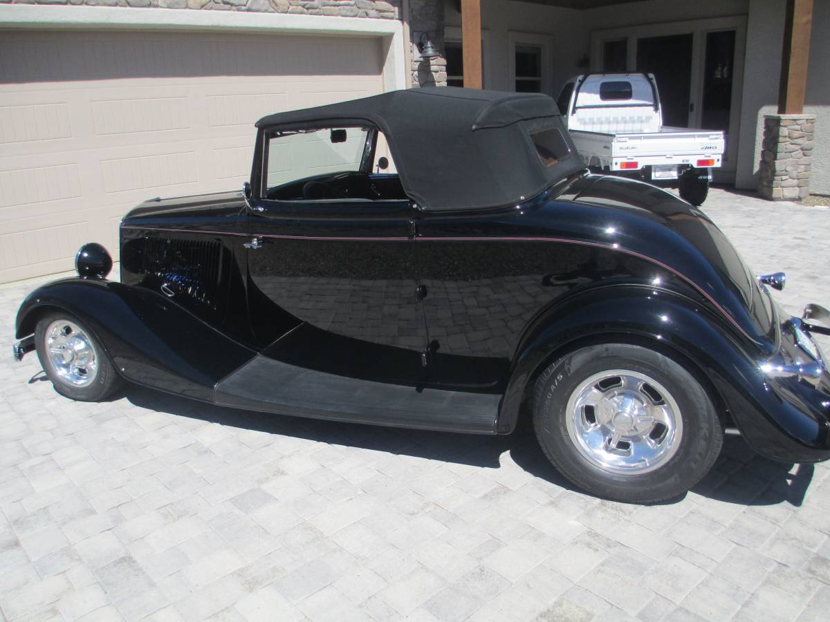 Ford-cabriolet-1933-black-18