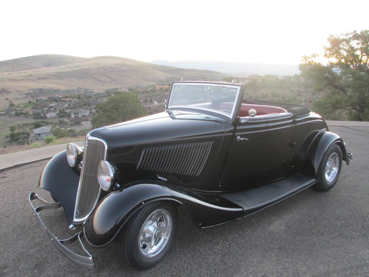 Ford-cabriolet-1933-black-3