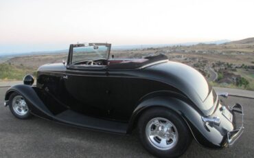 Ford-cabriolet-1933-black-4