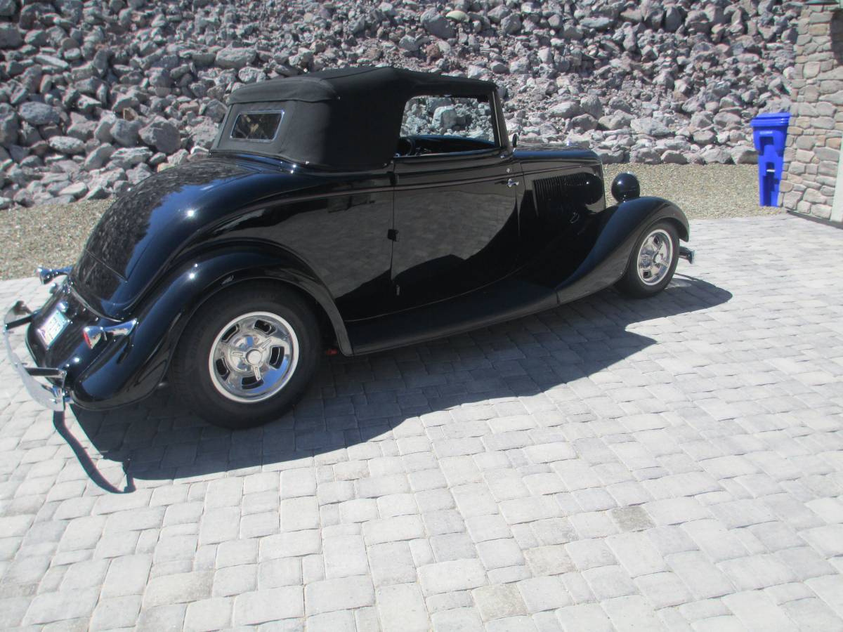 Ford-cabriolet-1933-black-5